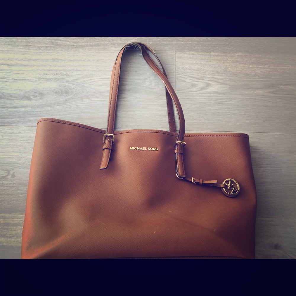 MK tote